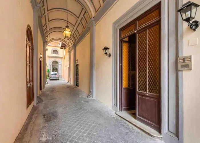Spanish Steps Loft Tatil Evi